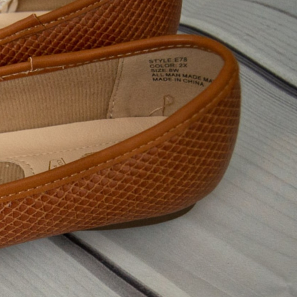 (last one )Gold Toe Camel Flat Dress Shoes - Picture 5 of 8